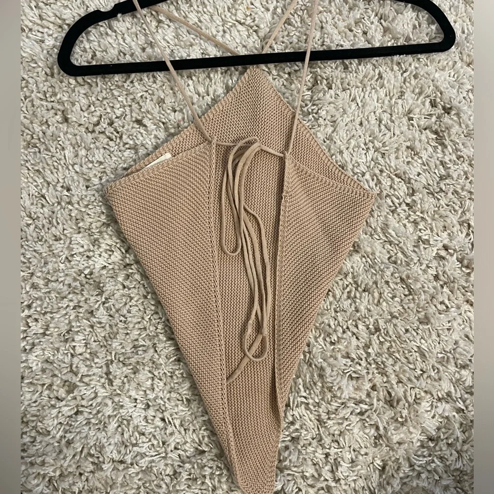 NETTED TOP WITH OPEN BACK - Picture 4 of 6